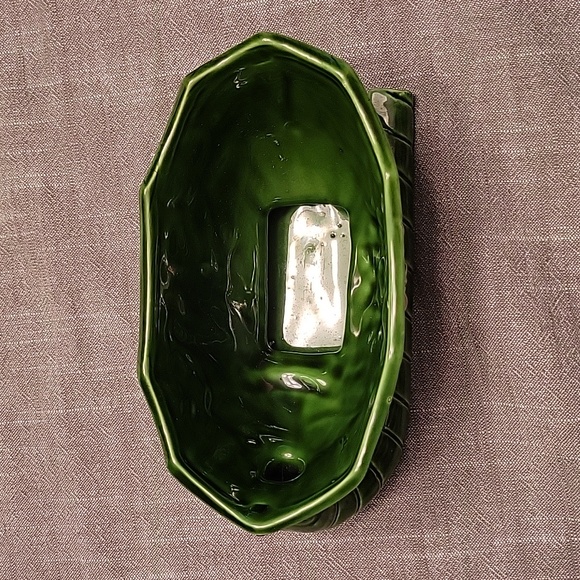 Vintage Christmas Ceramic Sleigh and Basket - Picture 7 of 16